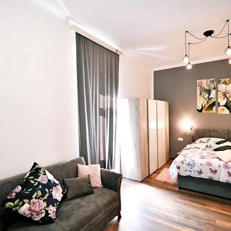 Apartment Carissima-Direct On Sea, Lovran-Opatija Exteriör bild