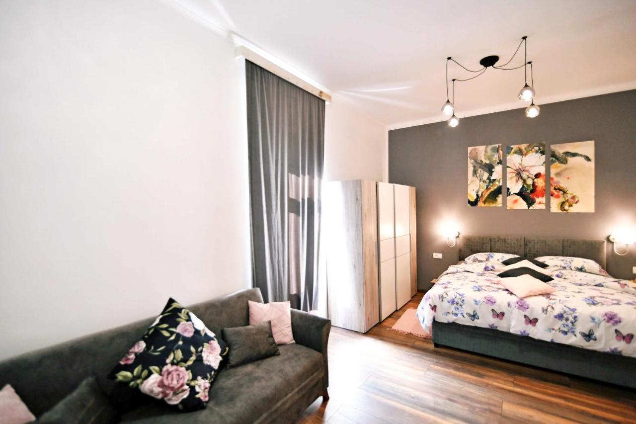 Apartment Carissima-Direct On Sea, Lovran-Opatija Exteriör bild